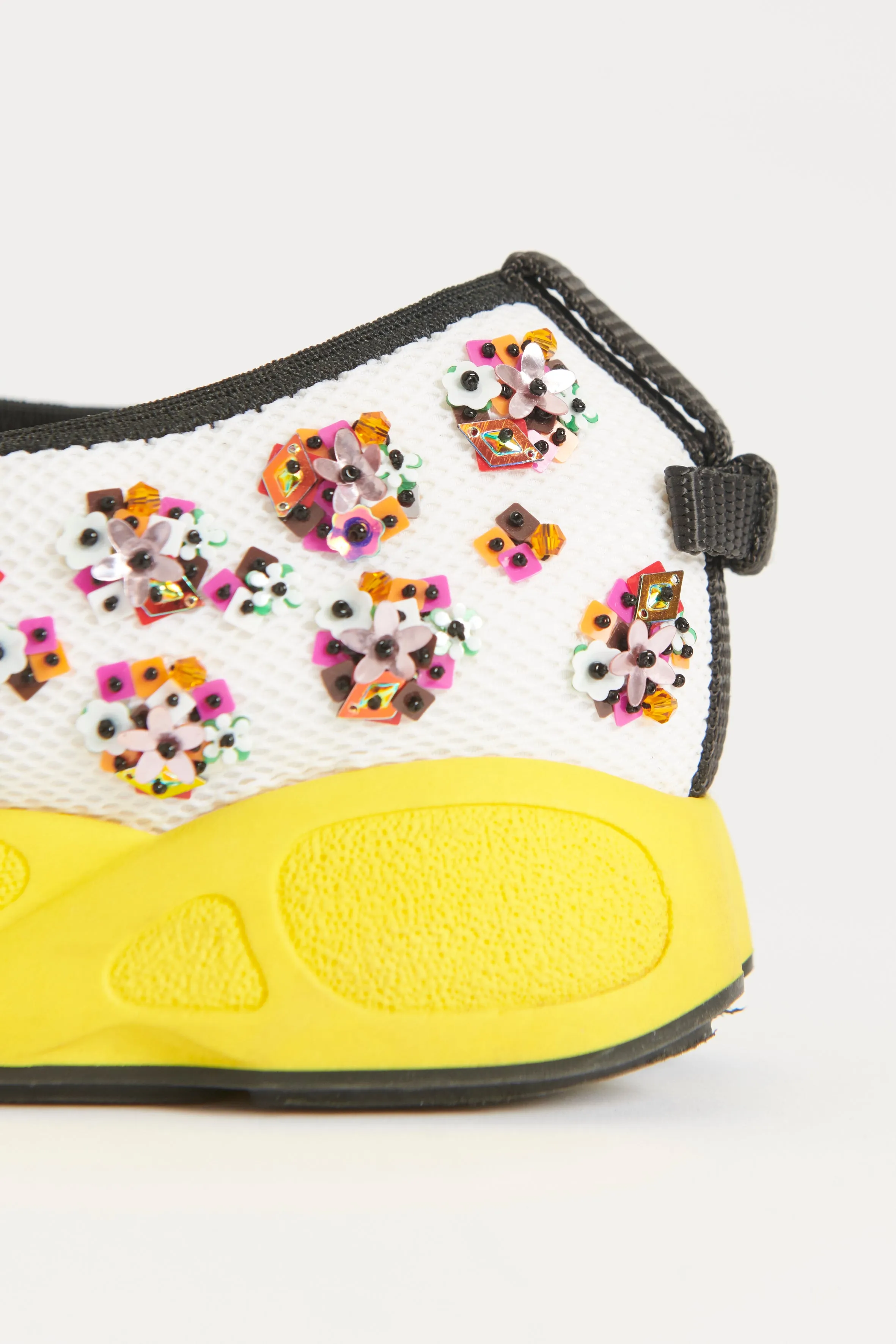 2014 Yellow and White Crystal Embellished Mesh Preowned Trainer