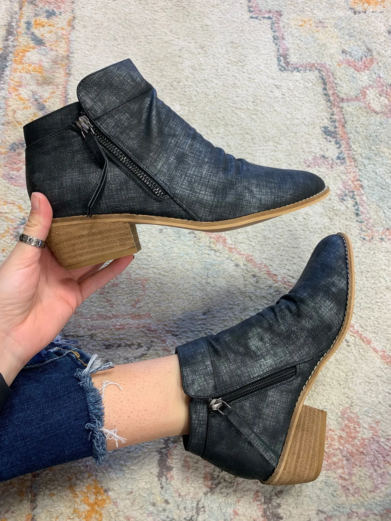 Butternut Boots - Black Metallic