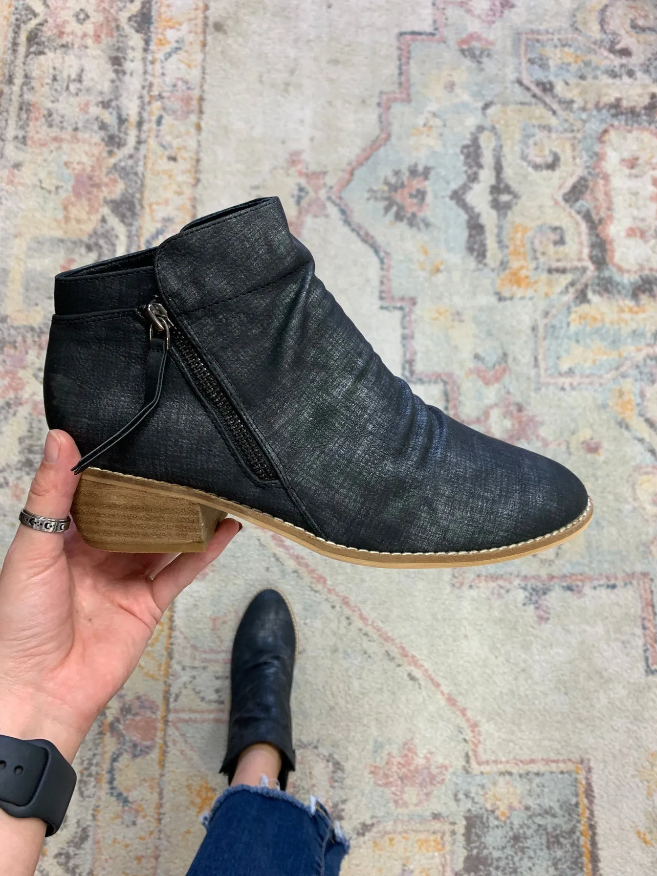 Butternut Boots - Black Metallic