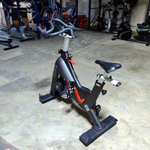 Matrix IC3 Upright Exercise Indoor Exercise Aerobic Cycle Bike