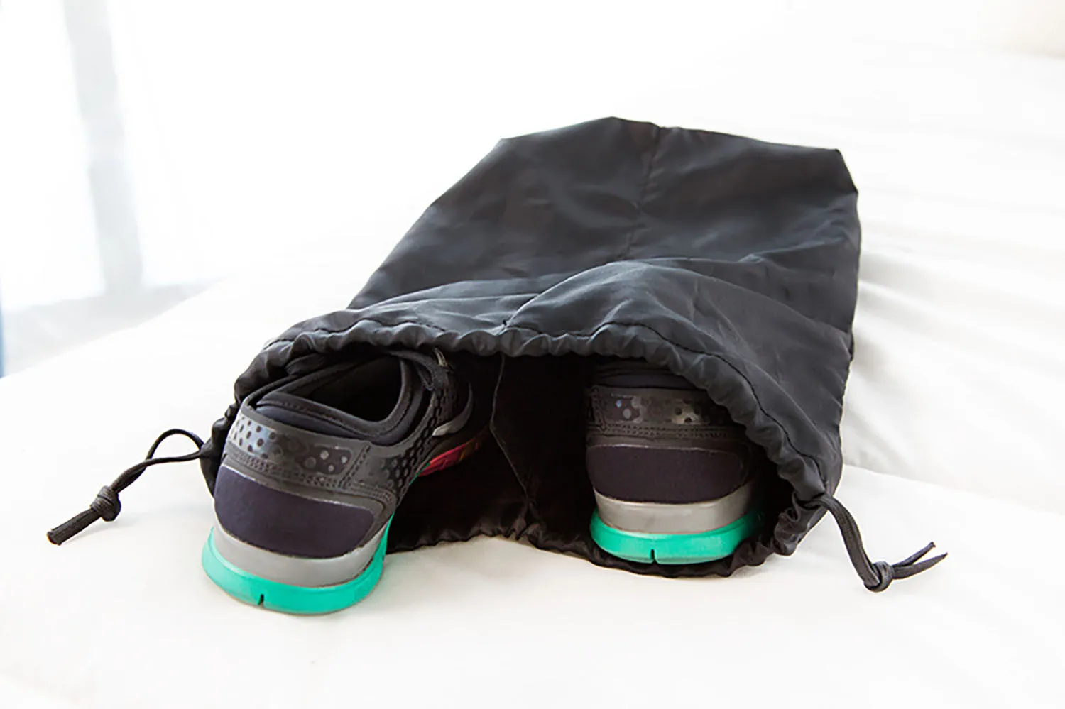 NYLON DRAWSTRING SHOE BAG