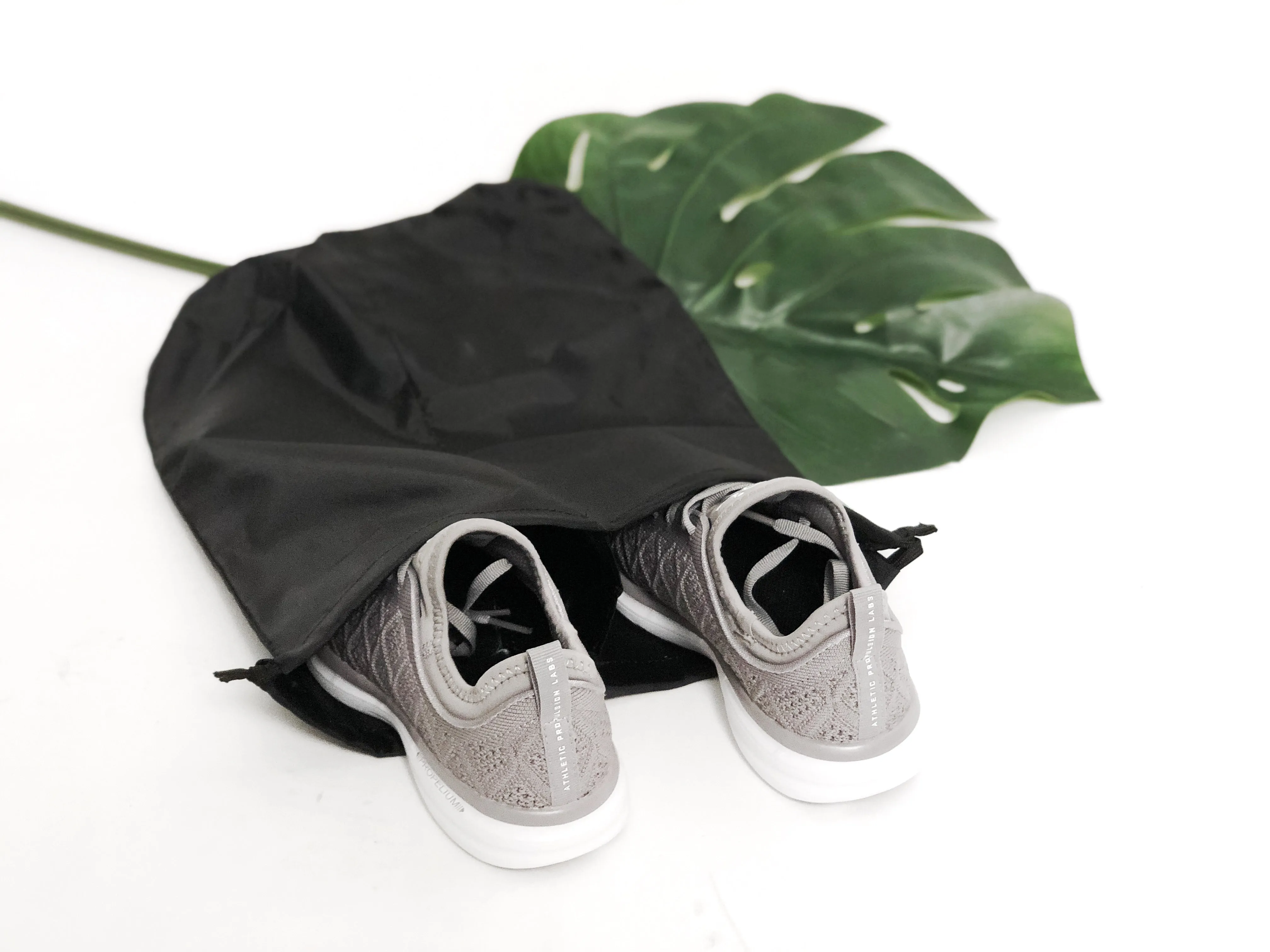 NYLON DRAWSTRING SHOE BAG