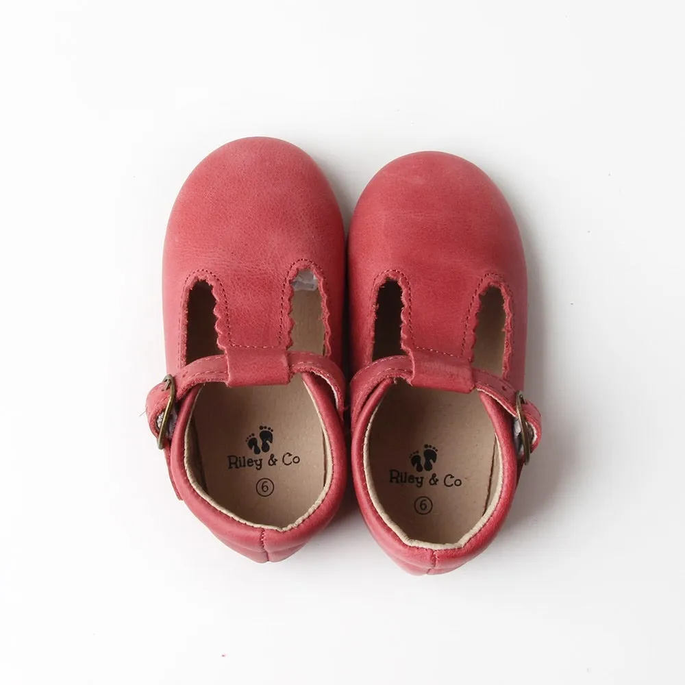 Riley T-Straps -  Oil Waxed - Rothko Red Scalloped